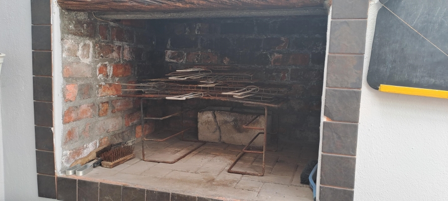 To Let 2 Bedroom Property for Rent in Anchorage Park Western Cape